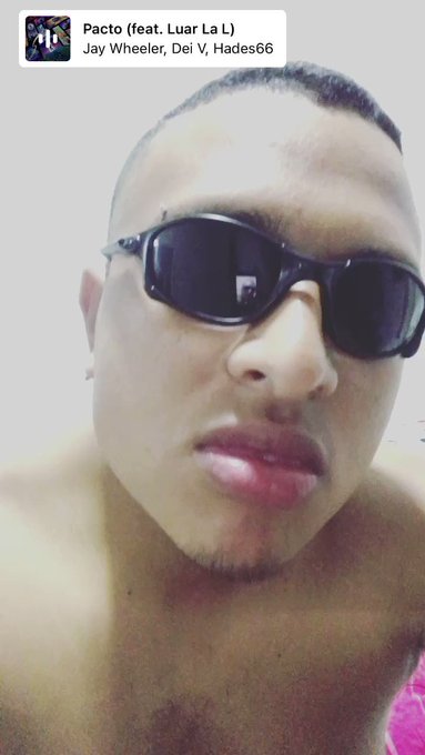 Worship me  now  the life Is now https://t.co/1DM9mI7bOg