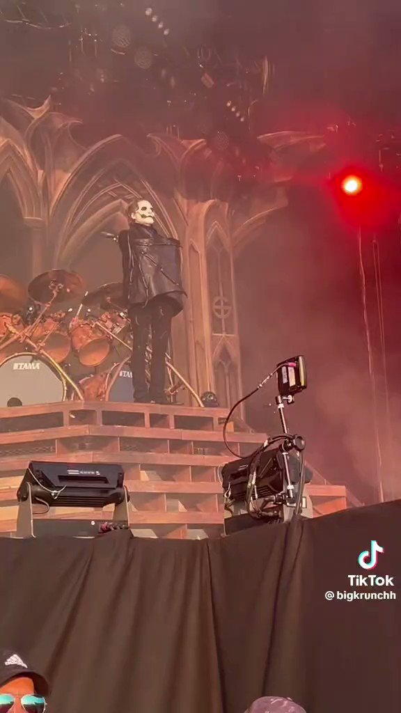 molly ☆ SAW GHOST on Twitter "RT M1STGHOUL the aggressive waving of