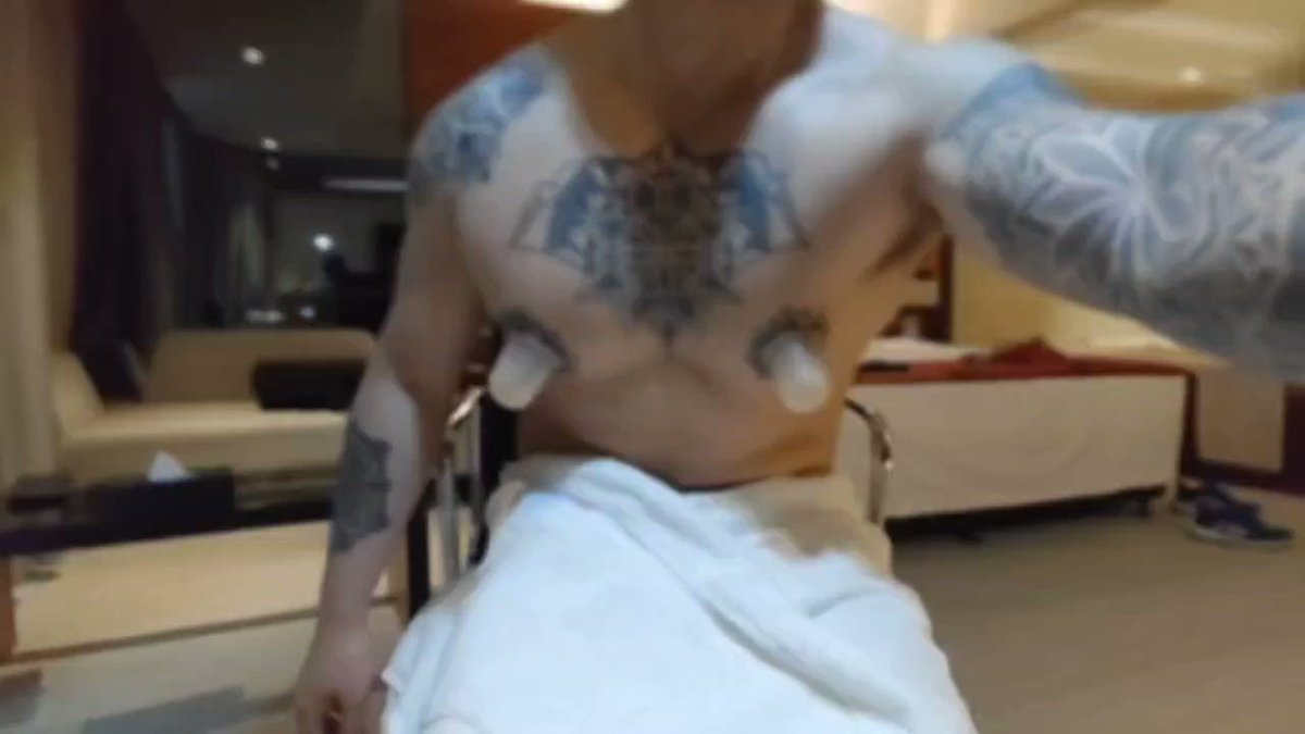 sotwe.ASIAN.GAY-AI帅哥换脸裸照 明星换脸