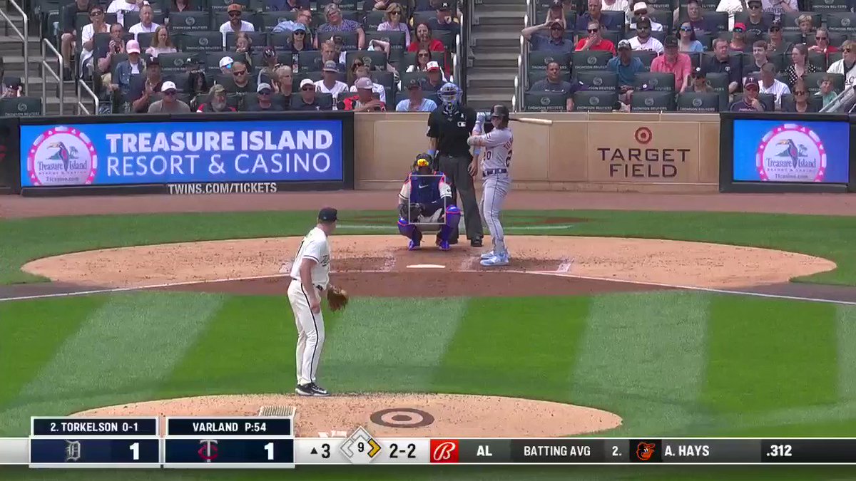 Twins fans boo Spencer Torkelson for breaking Joe Mauer plaque with foul ball, then hitting homer