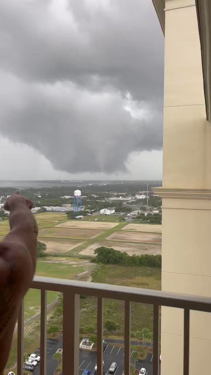 Kathy Pausch on Twitter "RT rzweather LARGE TORNADO AT SANDESTIN