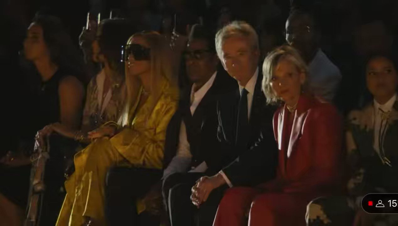 Pop Tingz on X: Beyoncé, Jay-Z, and Zendaya seated together at the Louis  Vuitton show in Paris.  / X