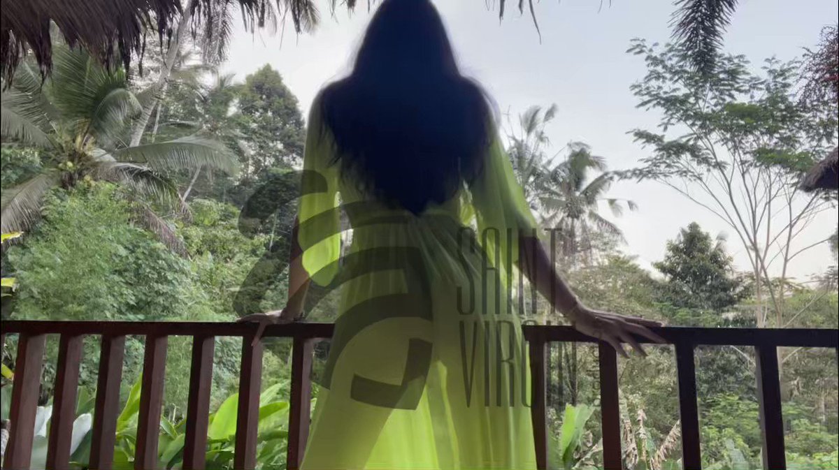 Model - Liza Virgin tits