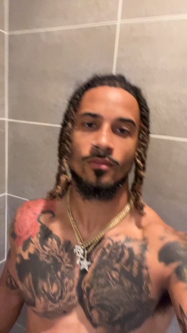 Write to me.. I want to know your fantasy 😘  https://t.co/eAozTNg2ab https://t.co/61V9yVaRDG