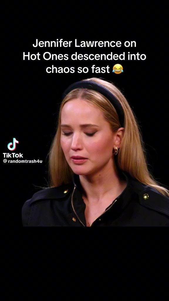 stoney-on-twitter-jennifer-lawrence-is-quirky-and-relatable-again-the