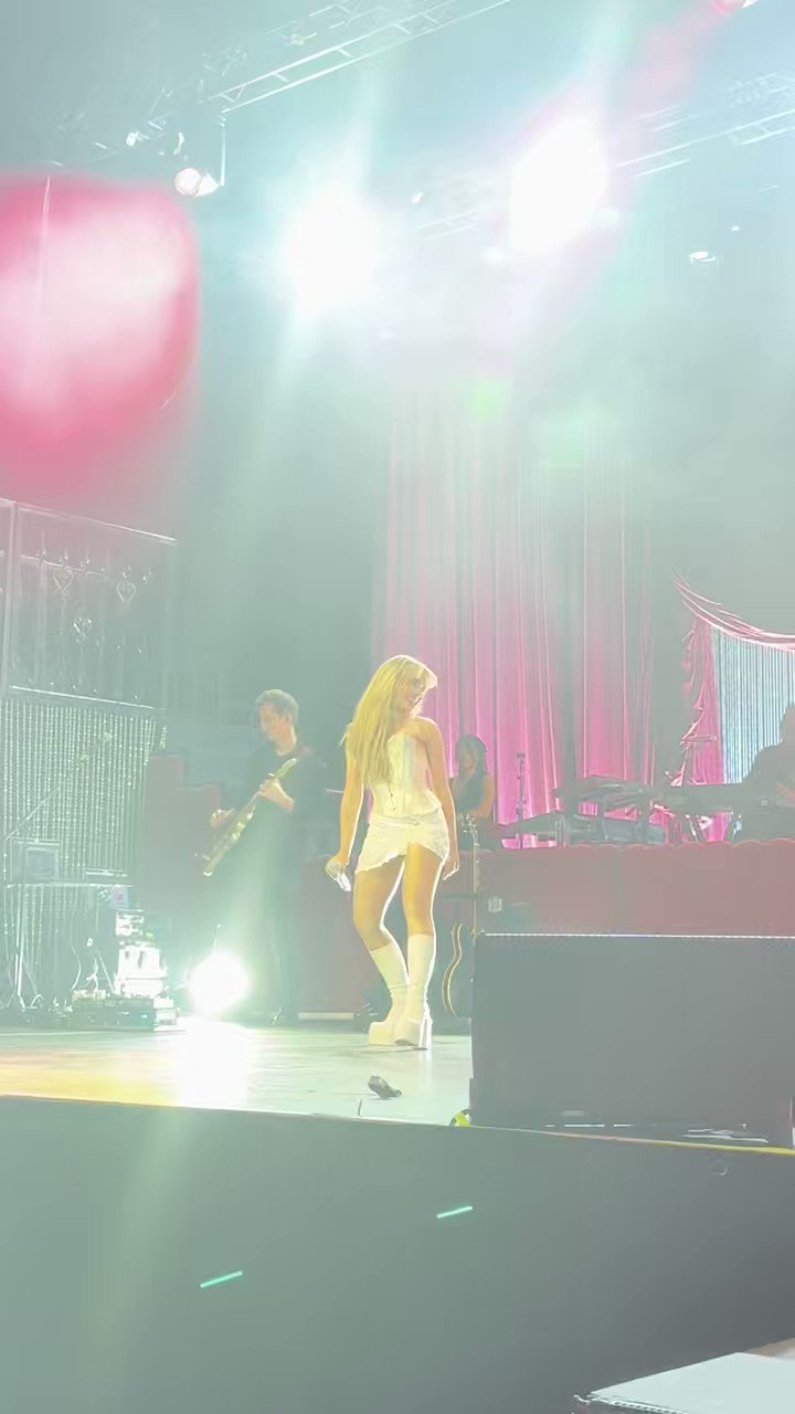 Sabrina Carpenter Argentina on Twitter "🎥 'Nonsense' + outro para