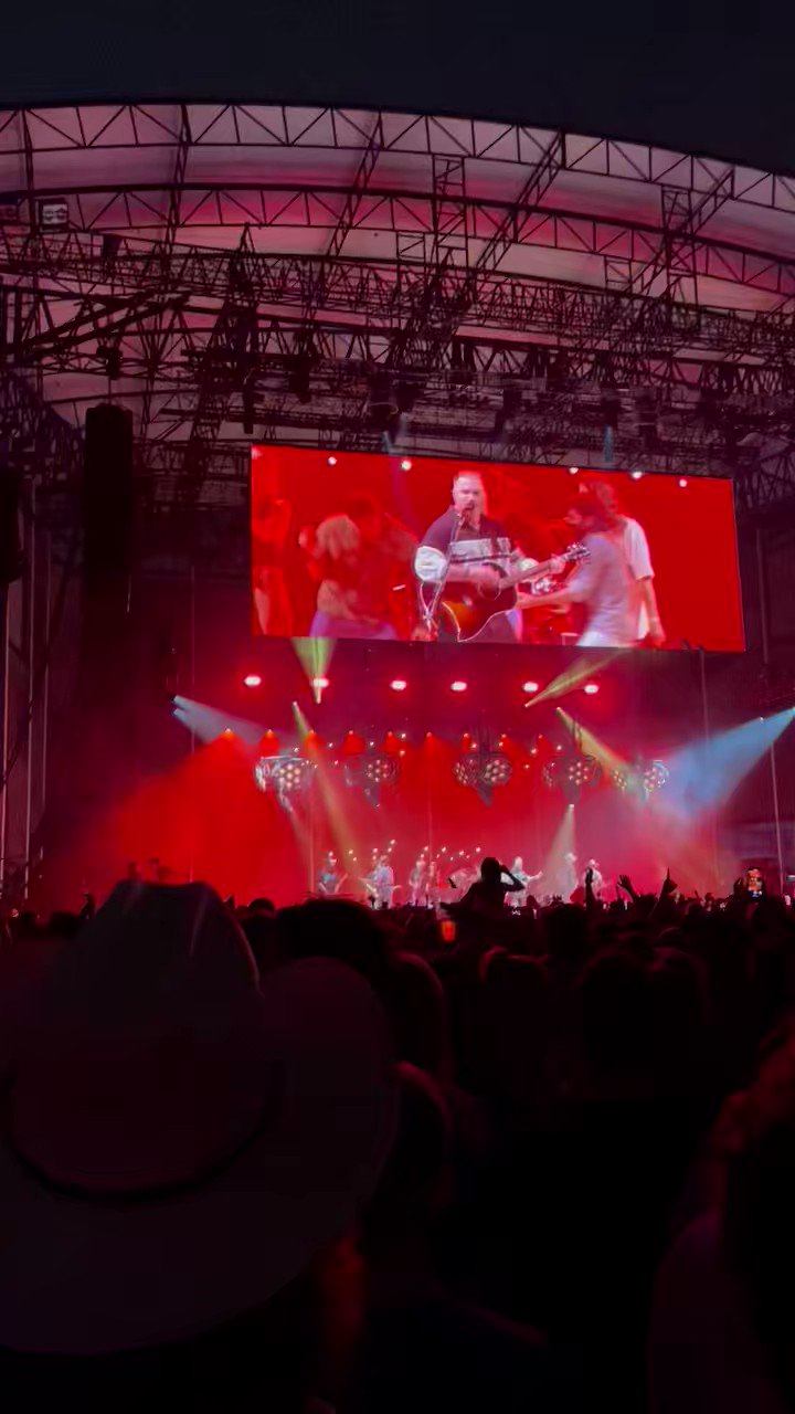 barstool-nashville-on-twitter-back-danabeers-piratewaterbev-https
