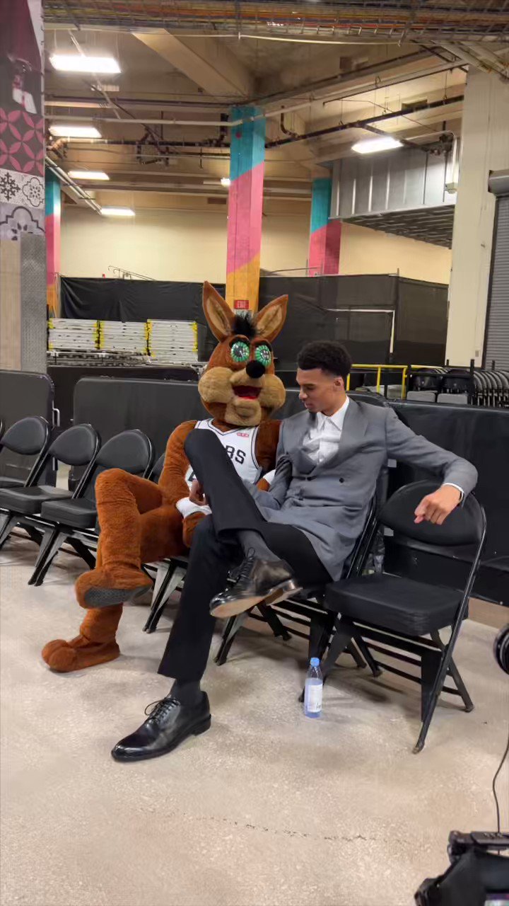The Coyote, mascot of the San Antonio Spurs, dresses as the Easter
