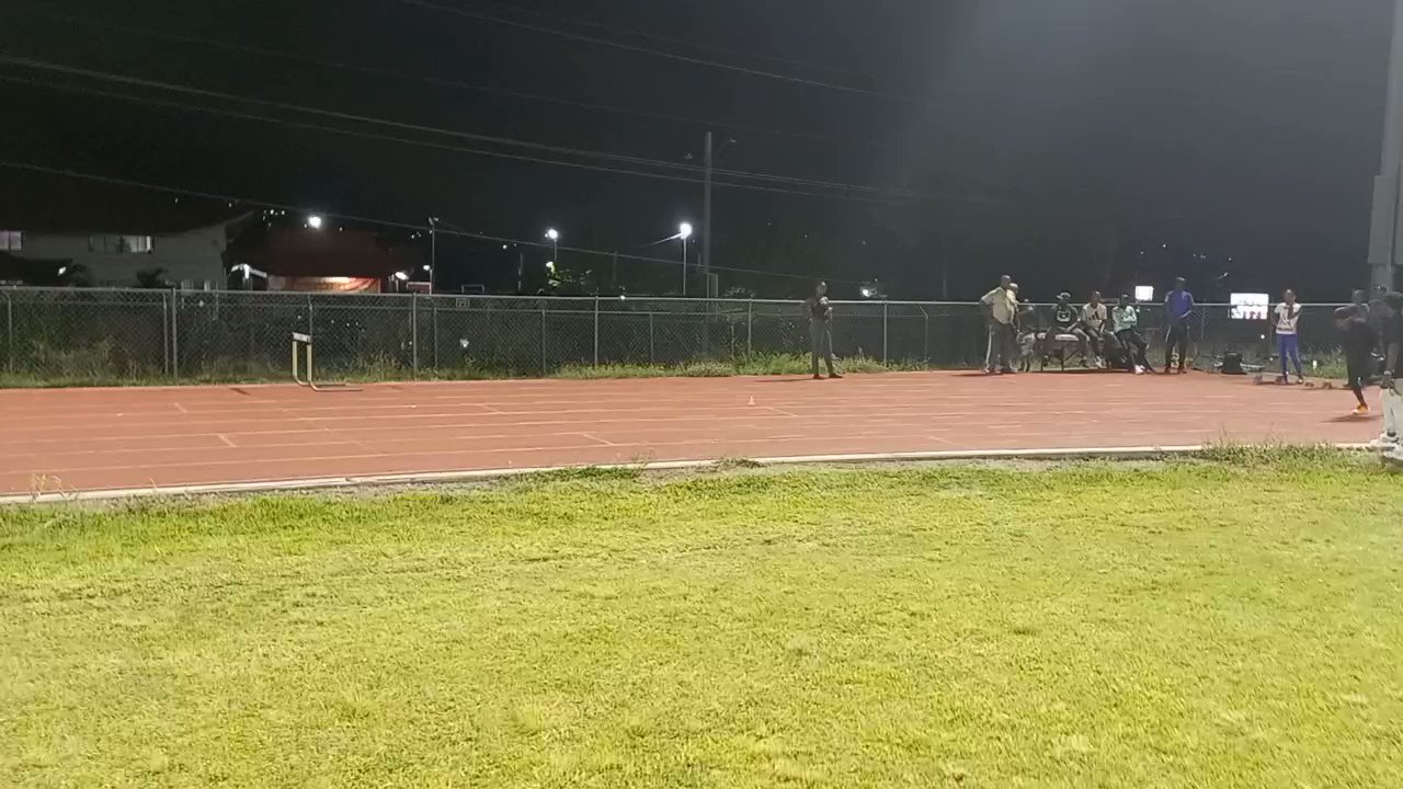 kemal-forde-on-twitter-45-05seconds-for-zandrion-barnes-to-win-the