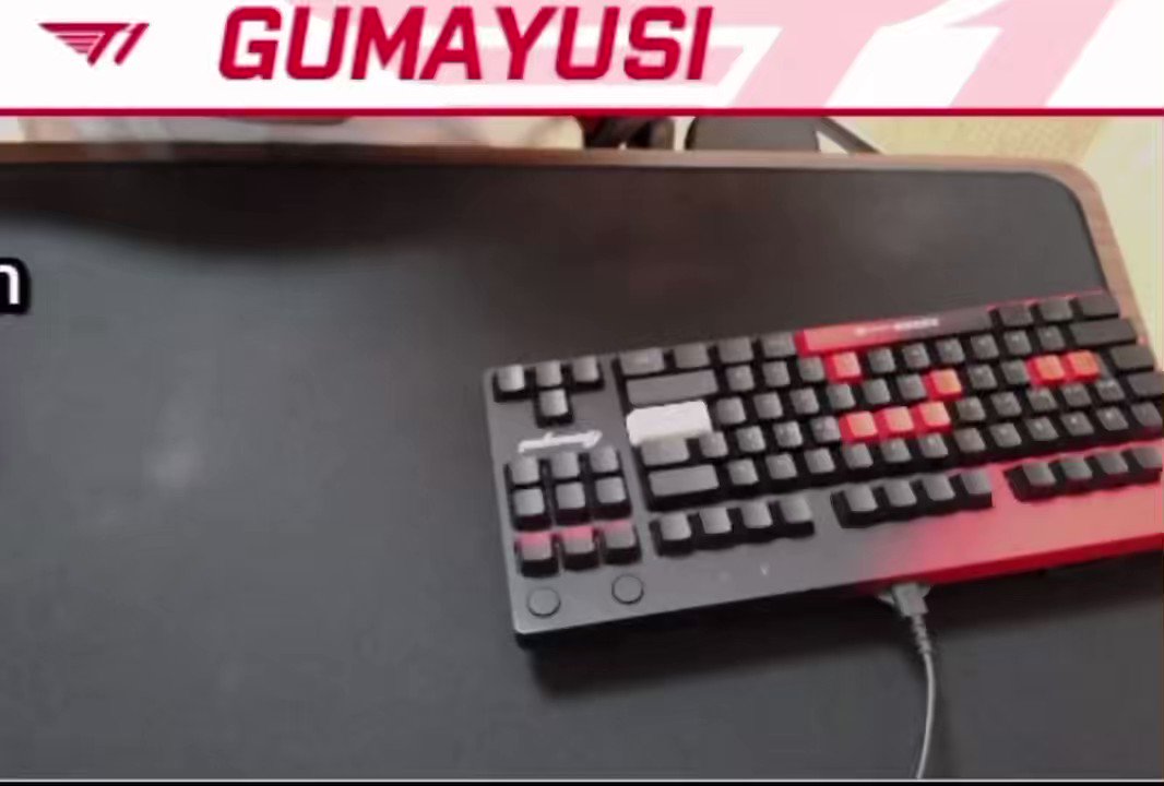 Replying to @Gbusta63 click test for my new keyboard 🥹🥰 #keyboardasm