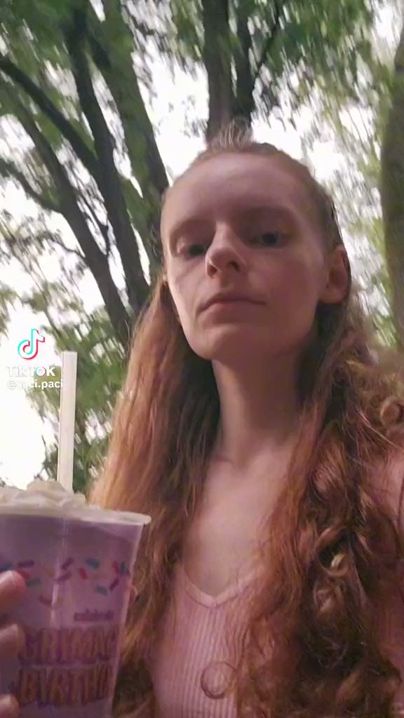 jess🔪🔥 on Twitter "RT islandthembo what the"
