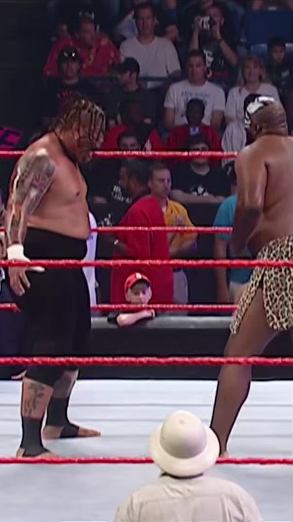 This day in wrestling history (June 26, 2006). #SamoanBulldozer #Umaga #UgandanGiant #Kamala #Kimchee #ArmandoAlejandroEstrada @RealArmandoHaHa #WWE #RAW https://t.co/DBQFFBWf4M https://t.co/QM4pACPTKe