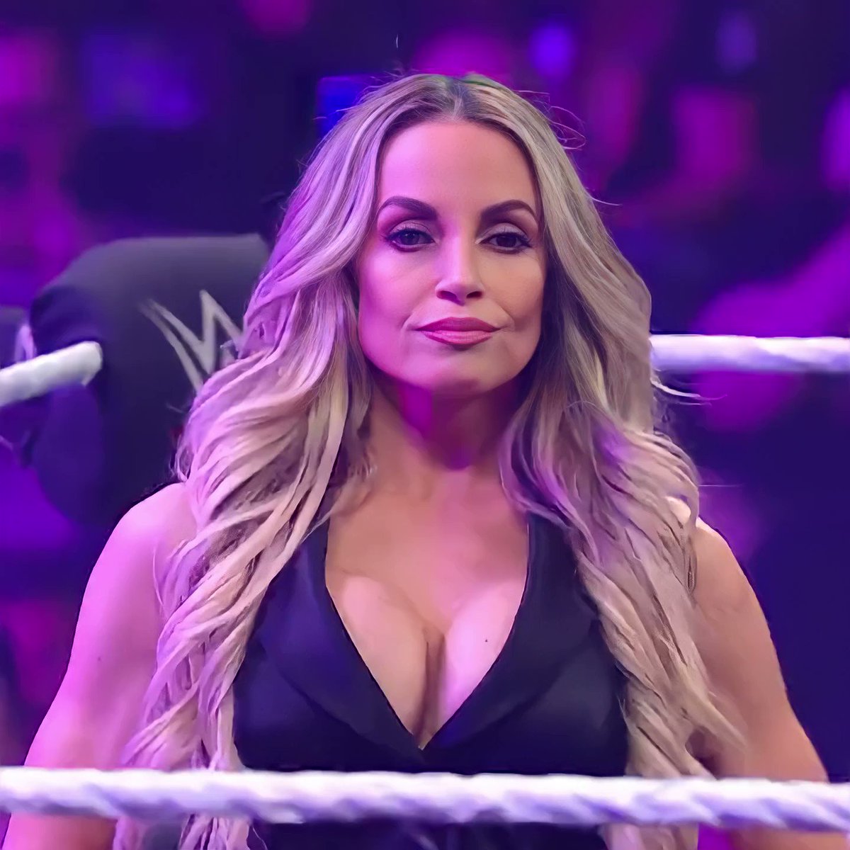 RT @KaiEnhancements: Trish Stratus

https://t.co/s474p3Kg93 https://t.co/vLe4jIzyB1