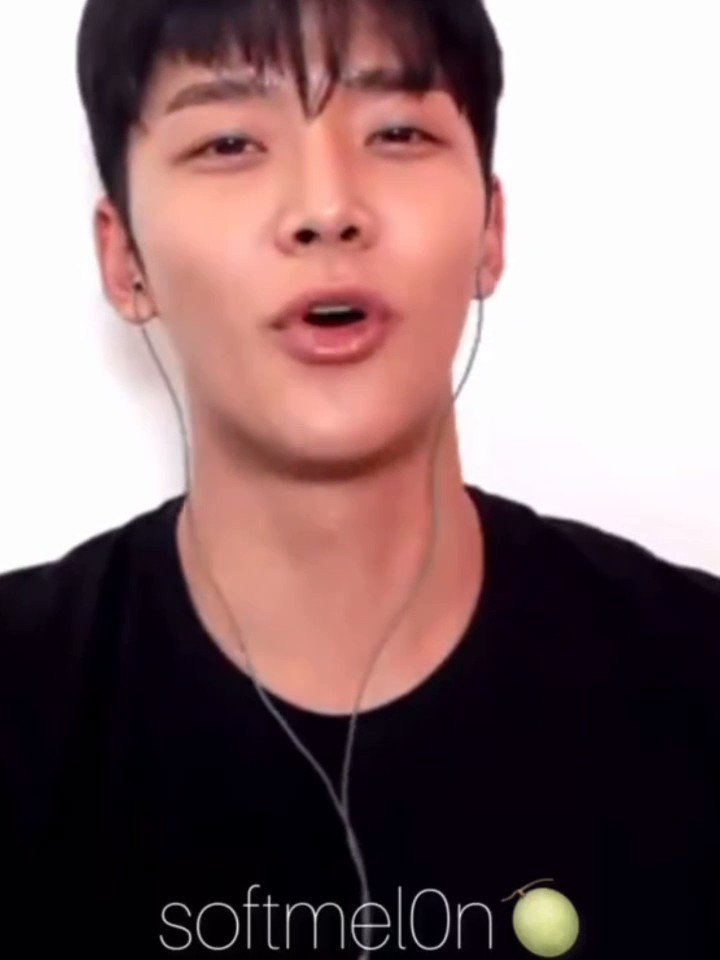 on-twitter-rowoon-finally-gets-a-bad-guy-role-as-a-gangster