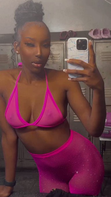 Kali’s pics and videos