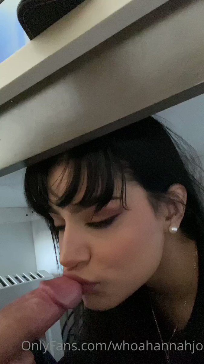 Ashley659857105's tweet video. 