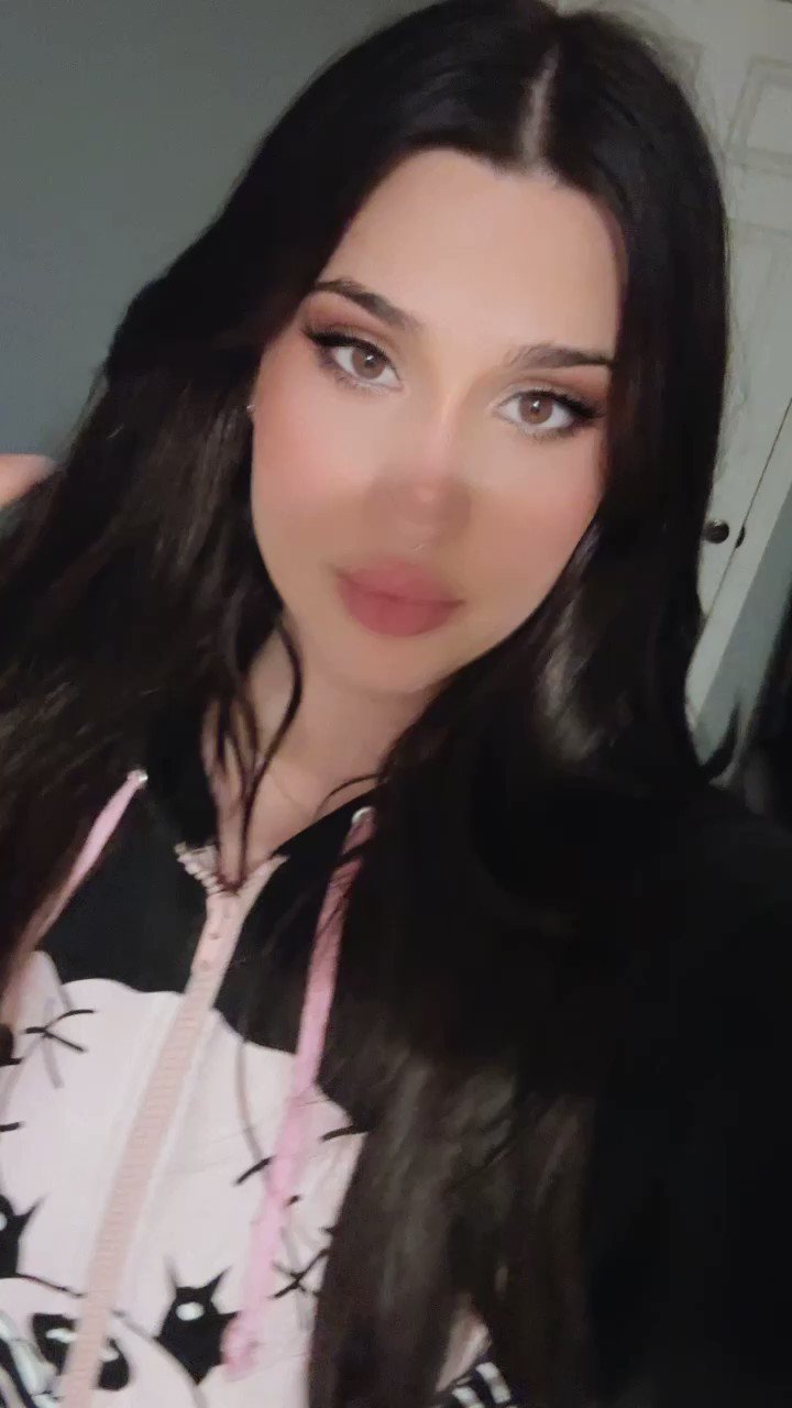 Missy 🧸 on Twitter: "Any plans tonight? I got an idea 🤭 https://t.co/N3JpeT63Sb" / Twitter