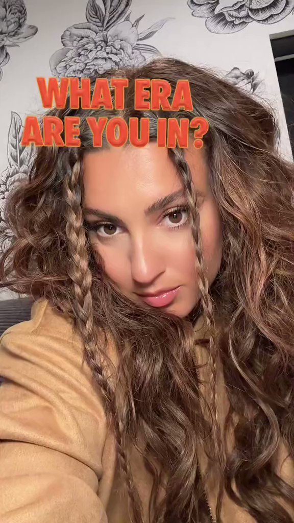 RT @featurevin: tori kelly x flo crumbs why yes! https://t.co/FZ9ly0SNvv