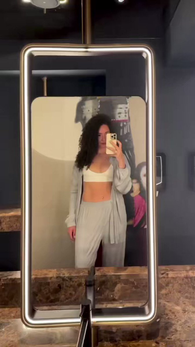 Eng songgi va eng zor porno filmlarni onlayn tomosha qiling