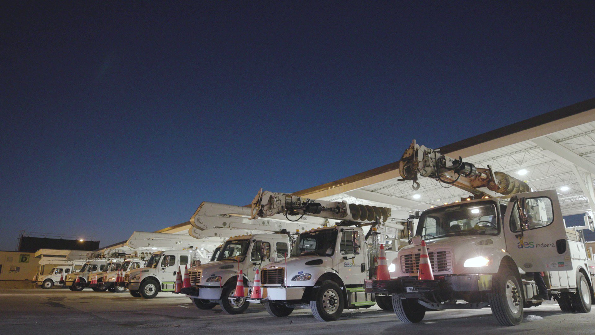AES Indiana on Twitter: "Crews and contractors continue to work storm
