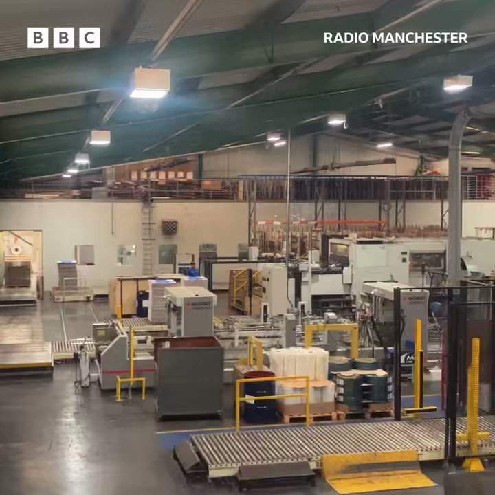 A packaging firm in Wigan which moved to a four-day working week says it’s been a huge success. Staff at Belmont in Hindley Green work longer hours from Monday to Thursday. Bosses say it makes them more productive. https://t.co/Bie8ikyEkp https://t.co/VHUALi7hTZ