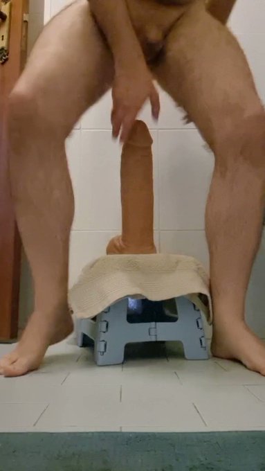 Love it @hankeystoys Rentman leaves my legs shaking! https://t.co/0d2BWU7Dox<a class="tags" href="/tag/hankeystoys">@hankeystoys</a><a href="/tag/prolapse"class="tags"><span>#prolapse</span></a>