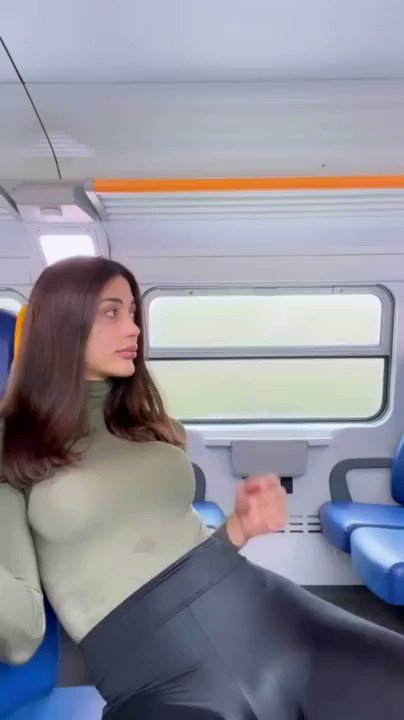 Transvestitebig Masturbating on the Train Candice TS.