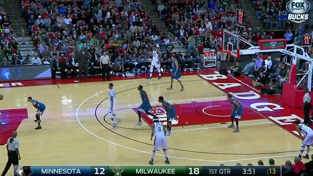 RT @kh3lxd___: This was the game that I saw giannis Antetokounmpo on tv for the first time. https://t.co/utUwJspnTW