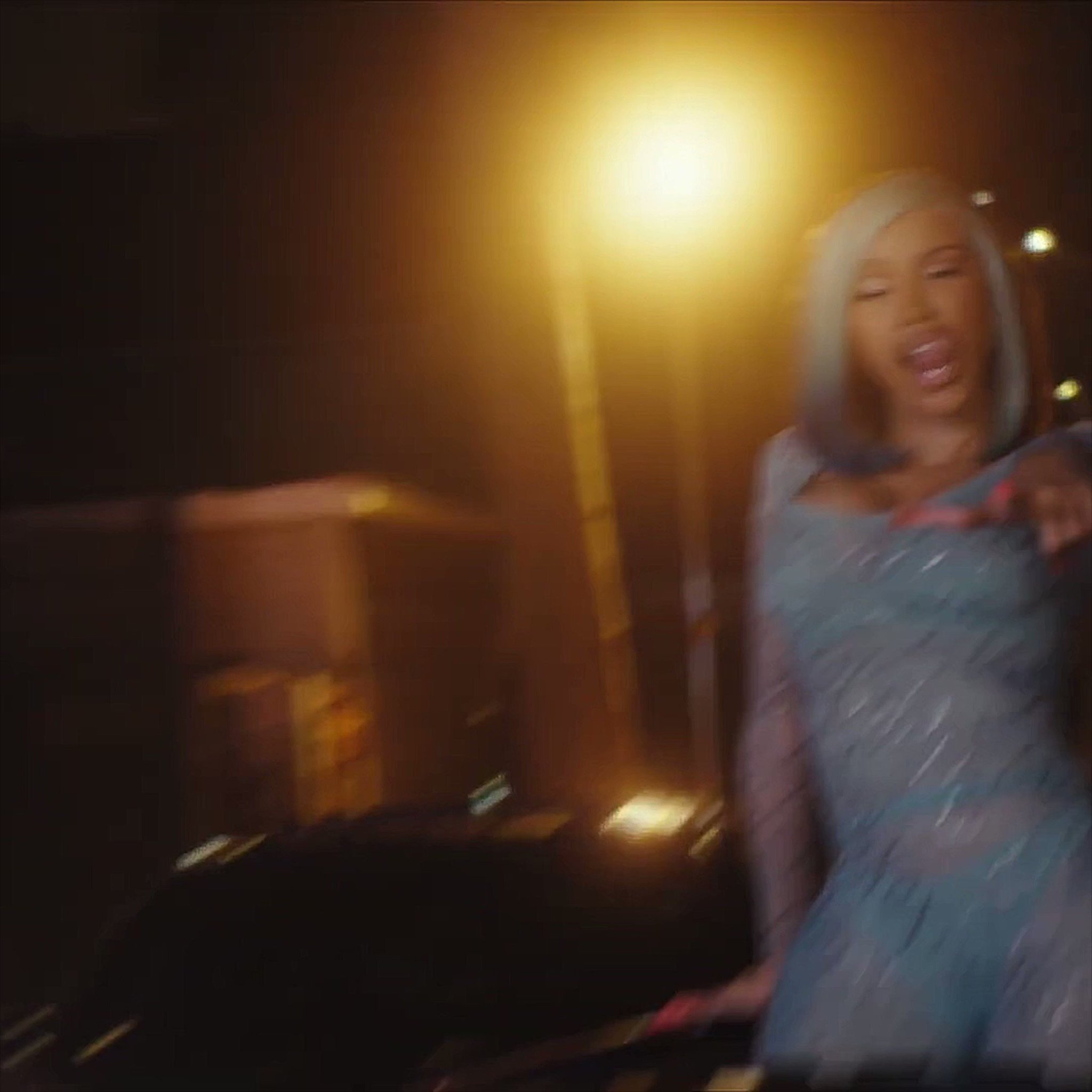 Cardi B Charts ๐ซต๐ฝ on Twitter "โPoint Me 2โ streams on Spotify Day 1 Chart Data Cardi B