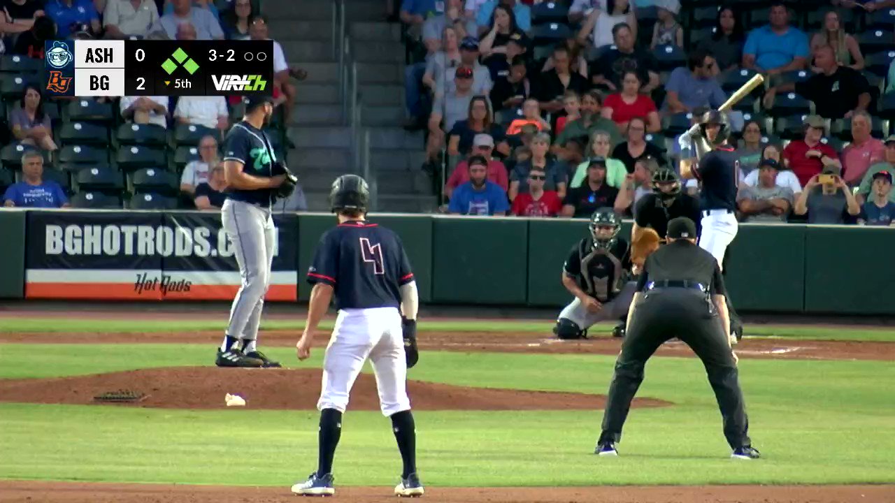 Aram Leighton on Twitter 