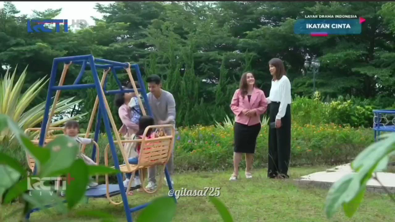 Gitasa on Twitter: "Adek mau sekolah apa mau jadi atlet lari, lari