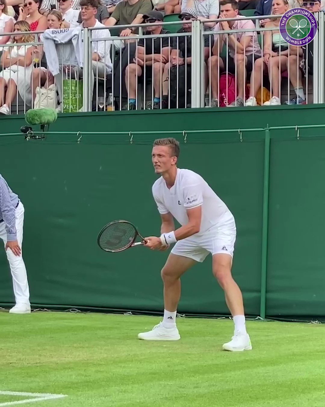 Tommy Paul'S Wimbledon Comeback: Love Triumphs Over Injury! - 4r1lsbj
