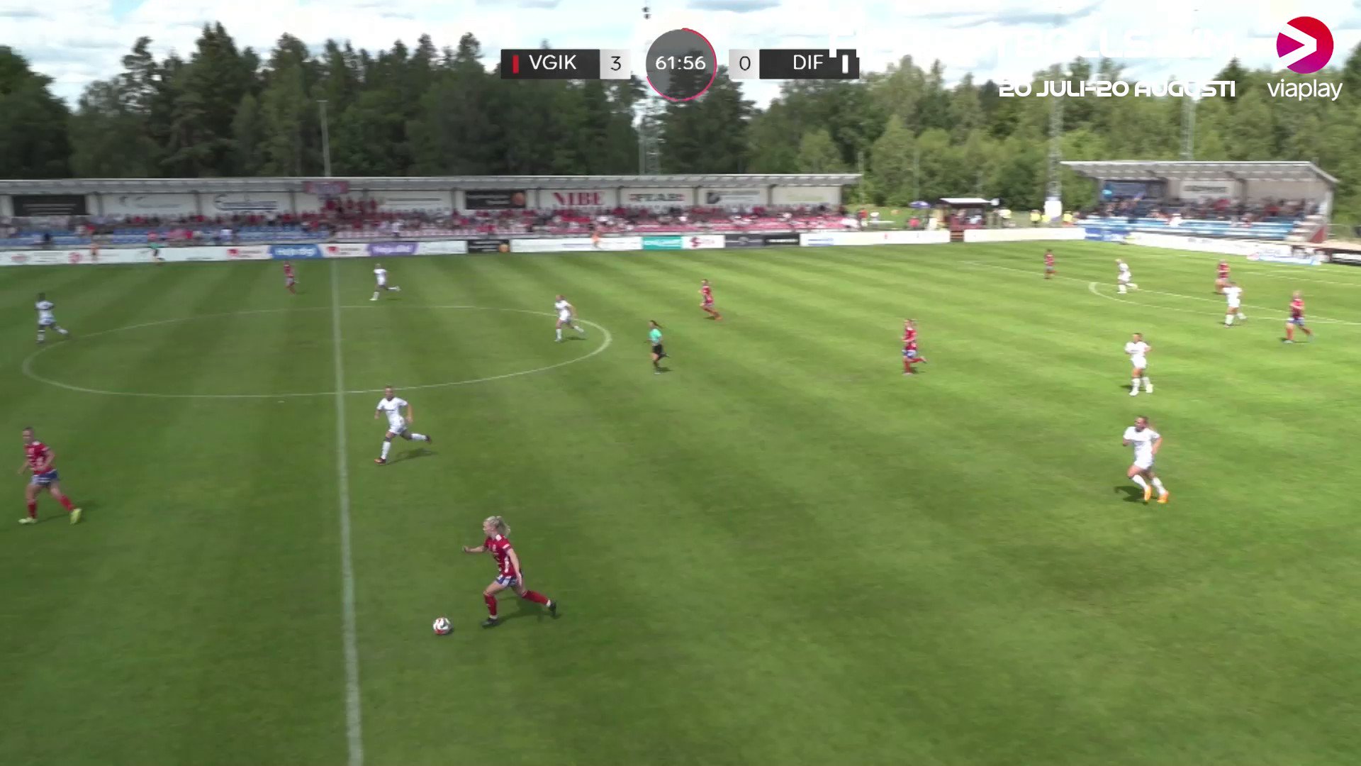 Sarah Stratigakis utökar till 4-0!

Vittsjö-mittfältaren håller sig framme på returen och gör mål.”