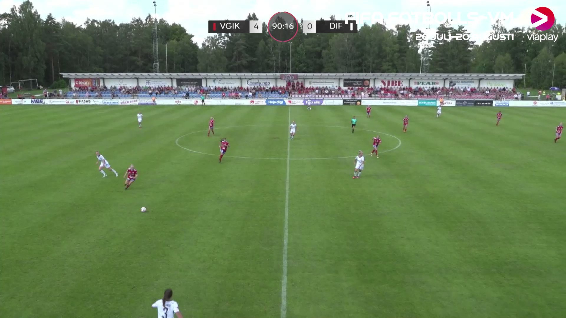 Vittsjö kör över Djurgården. 

Kayla Adamek gör 5-0 till Vittsjö efter en snabb kontring.”