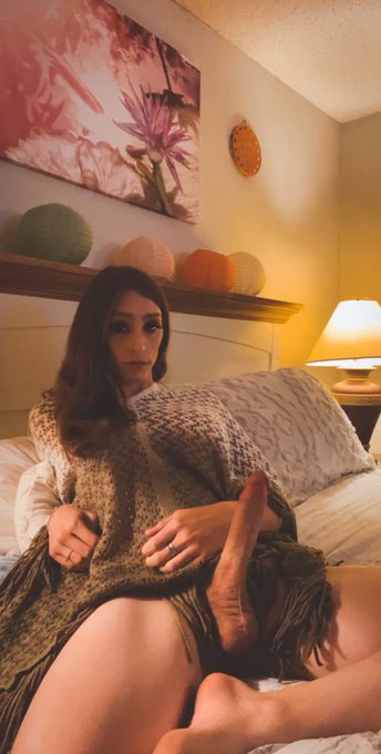 You should do leg day over me and get your squats in. I&rsquo;d luv to be in you with a hole in your boxers