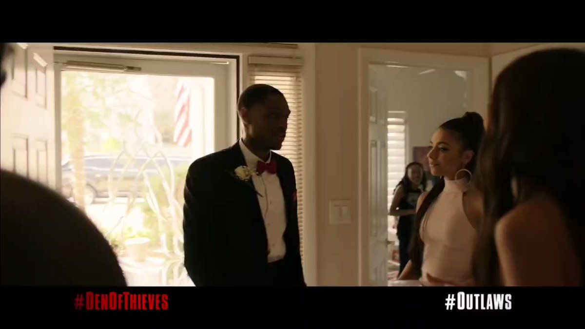 RT @finickykas: @asemota Reminds me of that garage scene in Den of Thieves.
https://t.co/dtW4Qd3uFu https://t.co/KTaCskXQlB