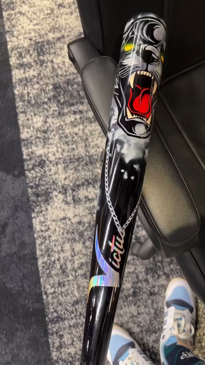 Talkin' Baseball on X: Luis Robert's Home Run Derby bat is CLEAN   / X