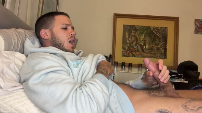 Made a custom last night… (u know who u r). Edged for 2 hours… DM$ open. https://t.co/K8WUZvDjRN