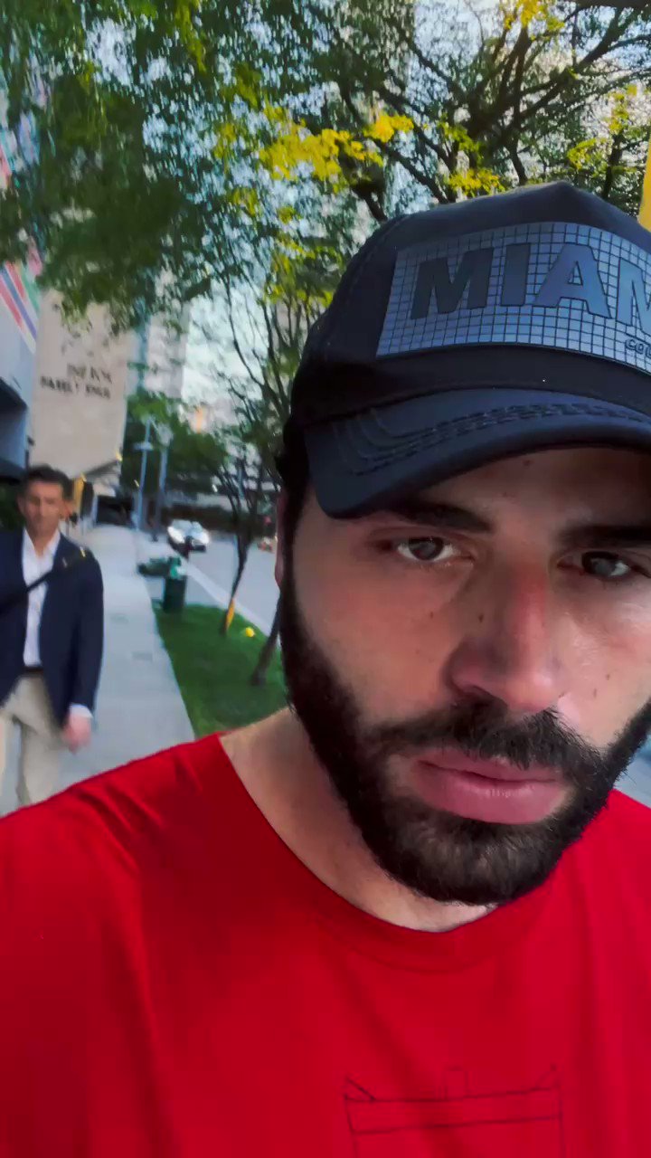 Jake Lucky on X: Last night, Nadeshot was hacked by a random shirtless man, who went on his Twitch stream to play games of snake Sources say he was really bad at