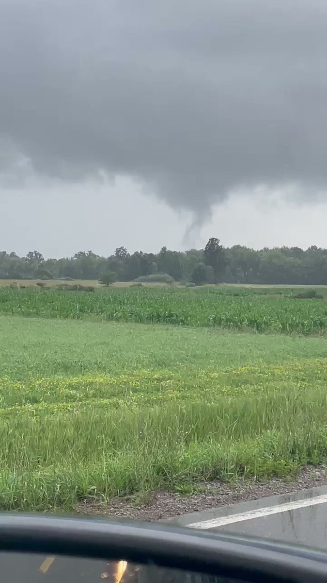 This was sent to me by Melissa P. in Lapeer County.
That looks to be a rotating funnel cloud associated with the tornado warning earlier.
@NWSDetroit #weather #funnelcloud #tornado #NEXTWeather #CBSDetroit @CBSDetroit #Lapeer #LapeerCounty #miwx #Michigan https://t.co/iFY42xYImQ