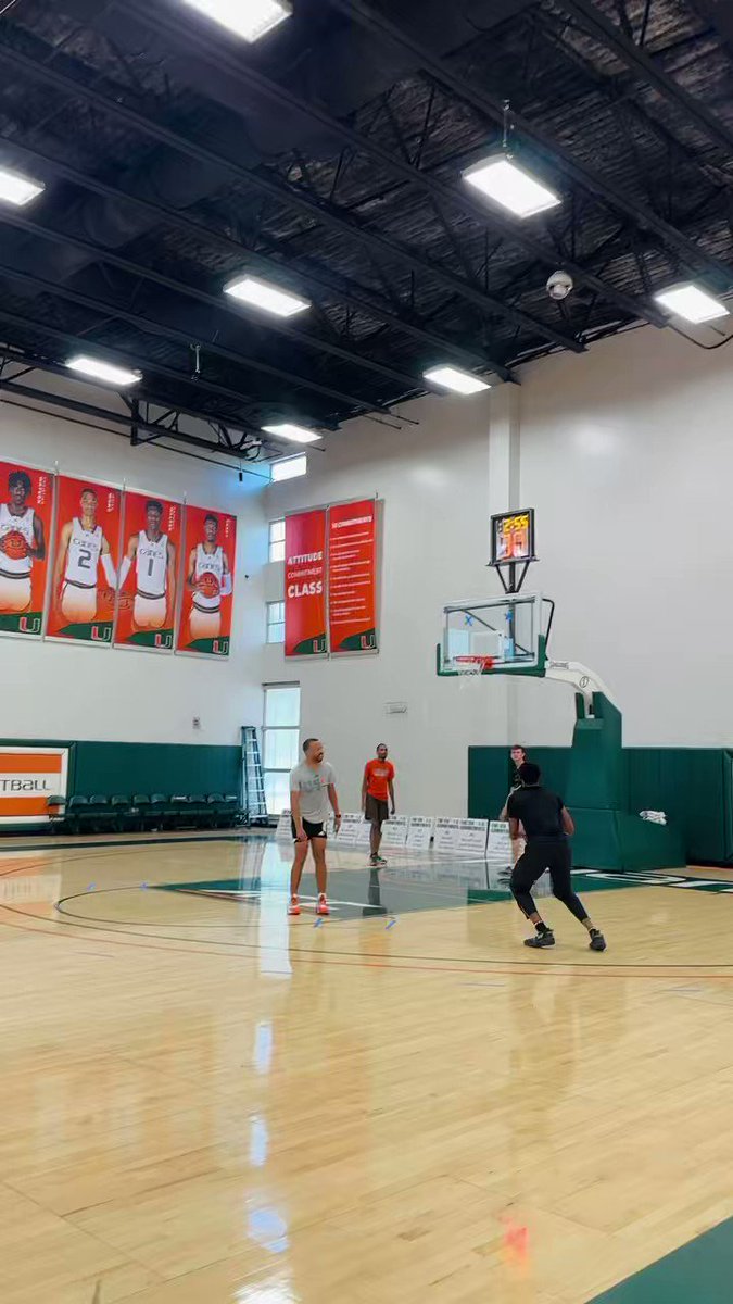 Canes Men’s Basketball on Twitter "Wooga getting right to work in the