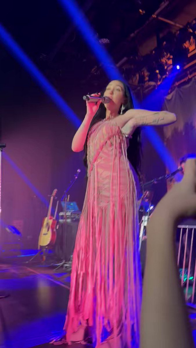 RT @McTsSg_stan: The Hardest Part Tour 2022 Noah Cyrus in Montreal! It was my first concert since 2018. https://t.co/DA7o3OMTv5