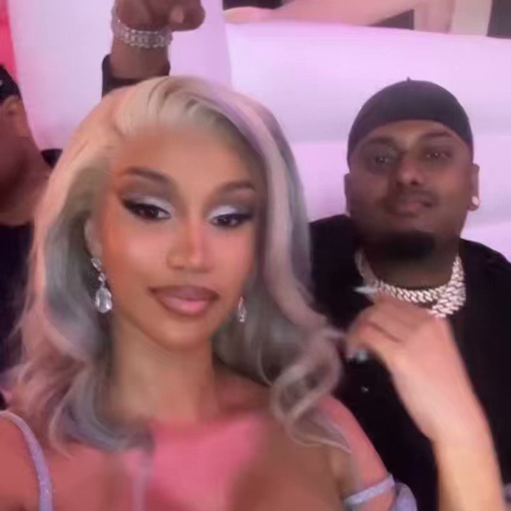 RT @heisremanewss: Cardi b vibing to Calm Down by Rema https://t.co/xYUUjsDFjB