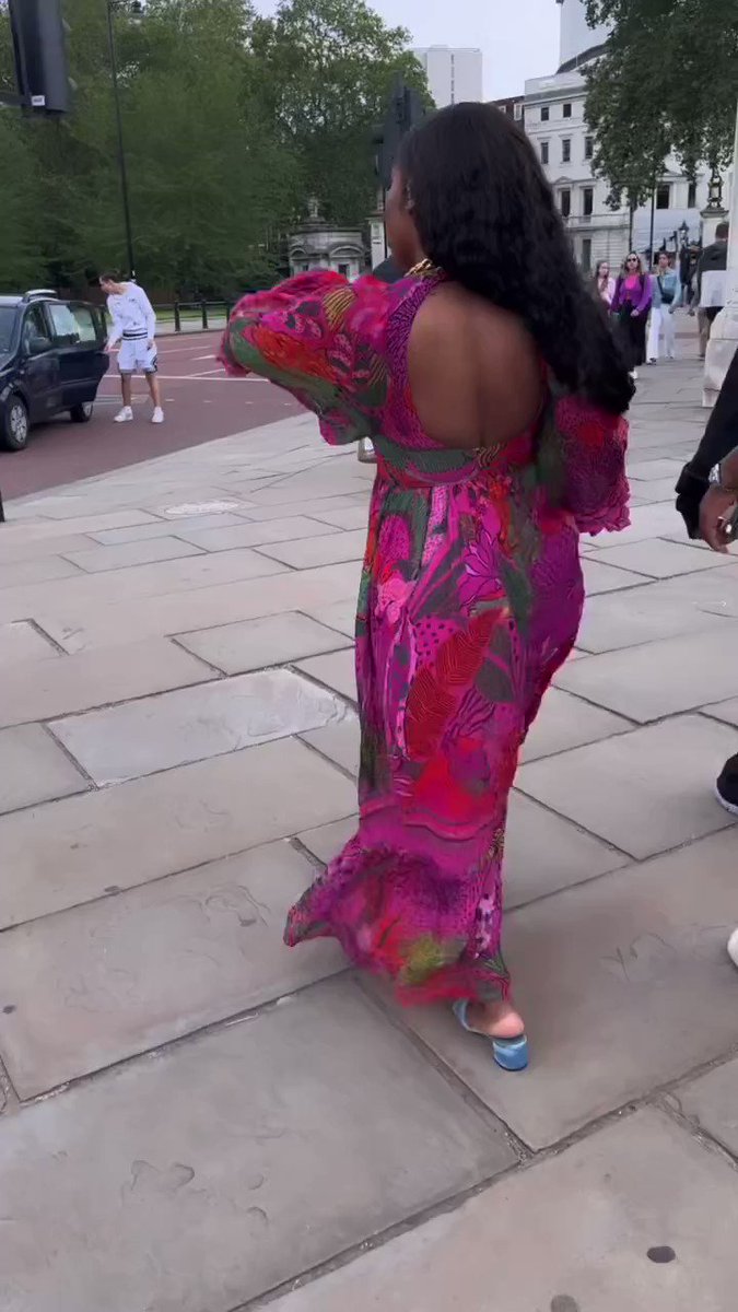 fishmooneybitch-on-twitter-i-m-embarrassed-ass-a-black-woman