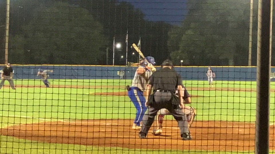 The Flash increases its lead to 6-0 in the bottom of the 8th. @rife_charlie starts the scoring with a single to drive in @BradyMorse12. Crawford Courville is thrown out at the plate. https://t.co/RFNUUu0kC4