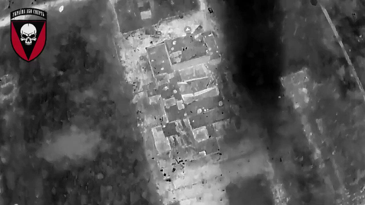 Poderío Militar 🇪🇸🤝🇺🇦 on Twitter: "Destrucción de un depósito de ...