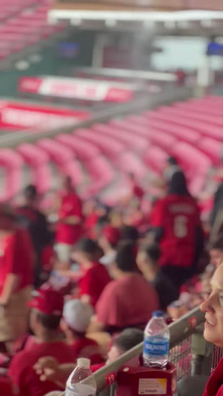 [分享] 這位老兄根本不在乎XD