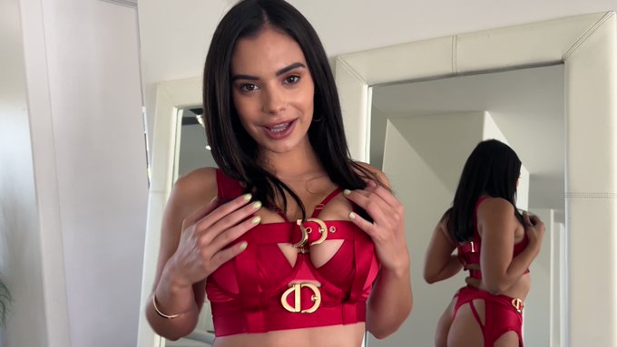 @missvioletstarr is spicy! I've got just the thing to calm her down. Full vid https://t.co/DiyteD1gMj<a class="tags" href="/tag/missvioletstarr">@missvioletstarr</a><a href="/tag/newprofilepic"class="tags"><span>#newprofilepic</span></a>