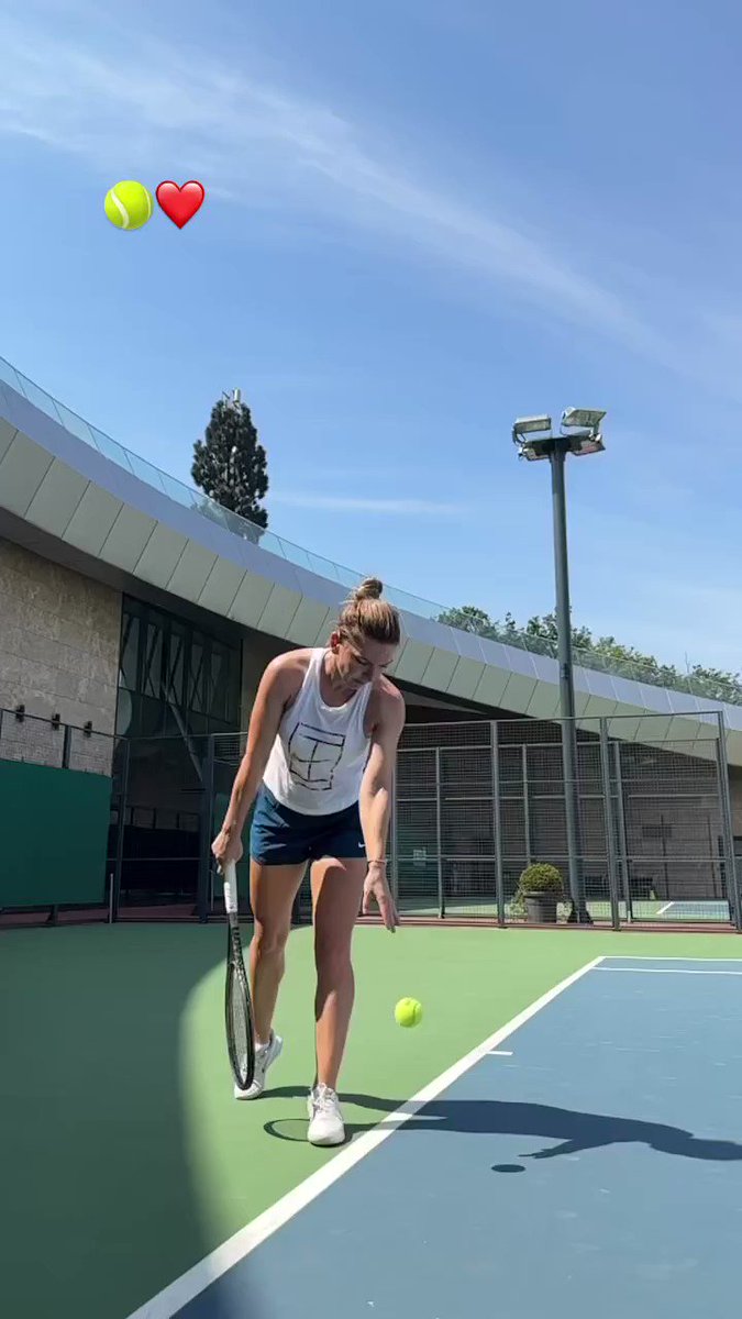 RT @TalkingTennisTT: Simona Halep has just posted footage of her practicing on Instagram https://t.co/A2v6HmTdce