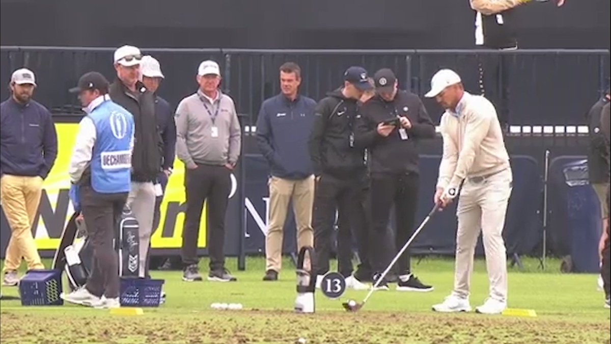 Some guy was hacking his lungs out and it threw off Bryson DeChambeau on the practice range today. @b_dechambeau #TheOpen https://t.co/vzE8AuCdwu